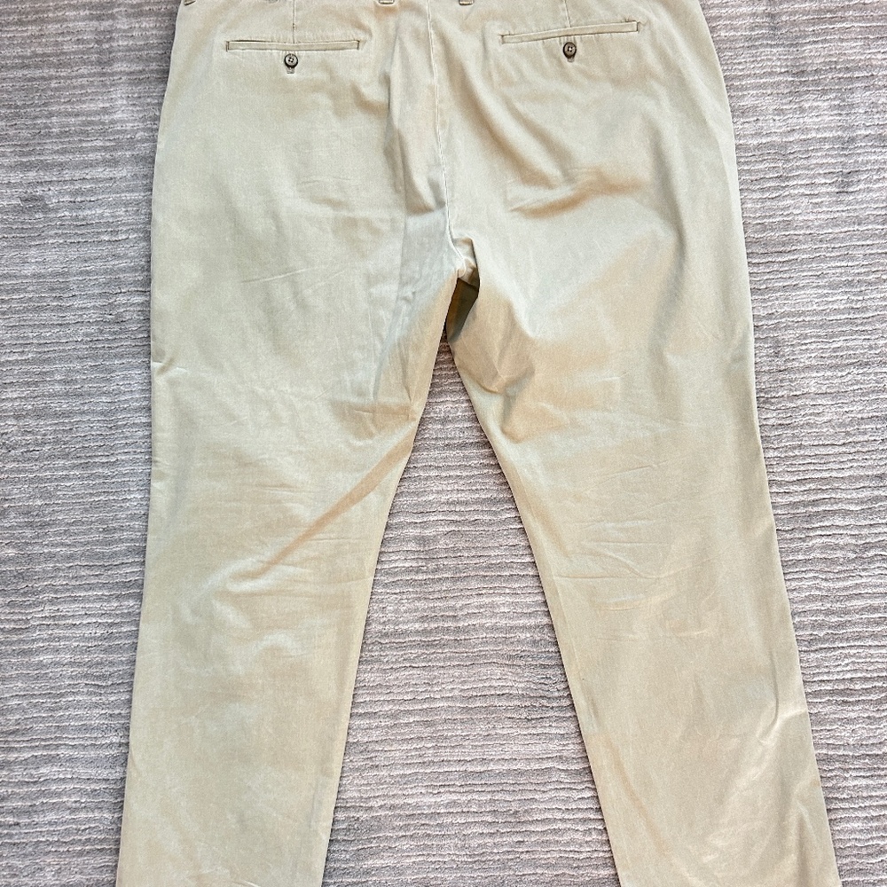 Tommy Bahama Boracay Flat-Front Chino Pants Khaki Pants 44X30 READ